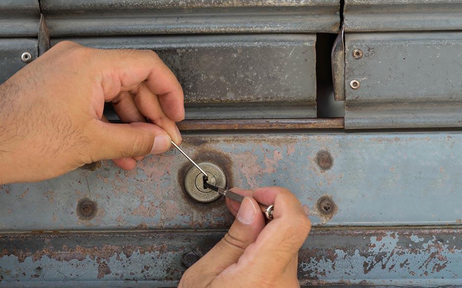 changer une serrure de porte Valenton
